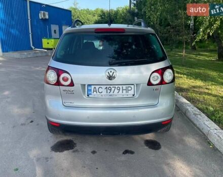 Серый Фольксваген Гольф Плюс, объемом двигателя 1.4 л и пробегом 206 тыс. км за 6300 $, фото 3 на Automoto.ua