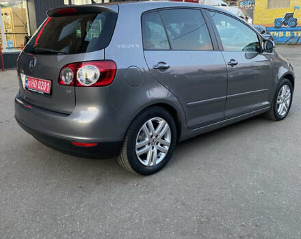 Фольксваген Гольф Плюс 2008 в Ахтырке на Automoto.ua Серый Фольксваген Гольф Плюс, объемом двигателя 1.6 л и пробегом 165 тыс. км за 6999 $, фото 5 на Automoto.ua