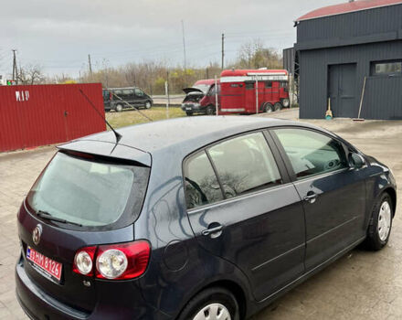 Серый Фольксваген Гольф Плюс, объемом двигателя 1.6 л и пробегом 230 тыс. км за 5600 $, фото 3 на Automoto.ua