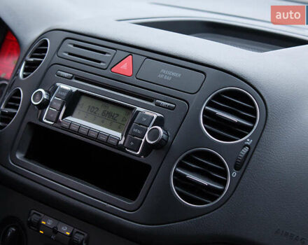 Серый Фольксваген Гольф Плюс, объемом двигателя 1.6 л и пробегом 189 тыс. км за 7800 $, фото 53 на Automoto.ua