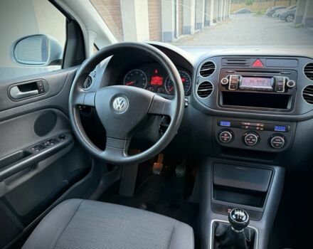 Сірий Фольксваген Golf Plus, об'ємом двигуна 1.6 л та пробігом 237 тис. км за 6999 $, фото 13 на Automoto.ua