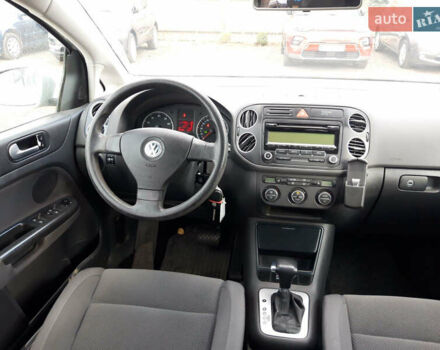 Серый Фольксваген Гольф Плюс, объемом двигателя 0 л и пробегом 190 тыс. км за 5999 $, фото 21 на Automoto.ua