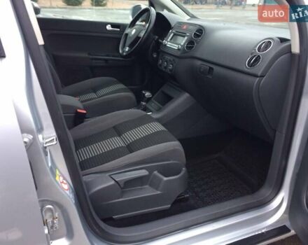 Серый Фольксваген Гольф Плюс, объемом двигателя 1.4 л и пробегом 195 тыс. км за 6900 $, фото 16 на Automoto.ua