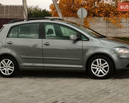 Фольксваген Гольф Плюс 2008 в Полтаве на Automoto.ua Серый Фольксваген Гольф Плюс, объемом двигателя 1.6 л и пробегом 218 тыс. км за 7300 $, фото 5 на Automoto.ua