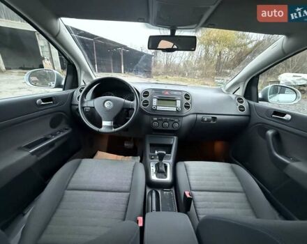 Серый Фольксваген Гольф Плюс, объемом двигателя 1.6 л и пробегом 189 тыс. км за 8400 $, фото 38 на Automoto.ua