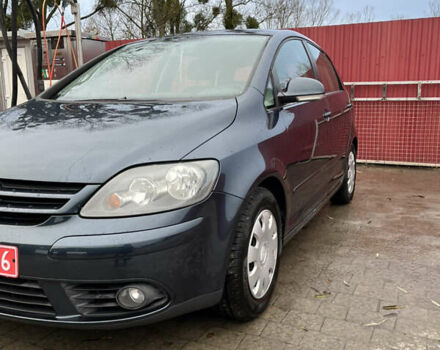 Серый Фольксваген Гольф Плюс, объемом двигателя 1.6 л и пробегом 230 тыс. км за 5600 $, фото 9 на Automoto.ua