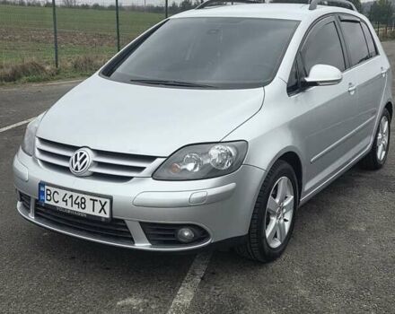 Серый Фольксваген Гольф Плюс, объемом двигателя 1.4 л и пробегом 211 тыс. км за 6400 $, фото 2 на Automoto.ua