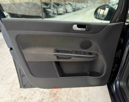 Серый Фольксваген Гольф Плюс, объемом двигателя 1.6 л и пробегом 248 тыс. км за 6900 $, фото 10 на Automoto.ua