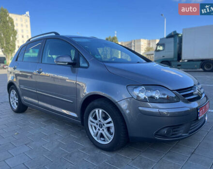 Фольксваген Гольф Плюс 2008 в Черкассах на Automoto.ua Серый Фольксваген Гольф Плюс, объемом двигателя 1.4 л и пробегом 238 тыс. км за 6599 $, фото 16 на Automoto.ua