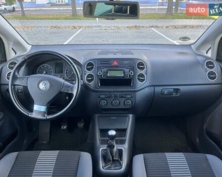 Фольксваген Гольф Плюс 2008 в Черкассах на Automoto.ua Серый Фольксваген Гольф Плюс, объемом двигателя 1.4 л и пробегом 238 тыс. км за 6599 $, фото 42 на Automoto.ua