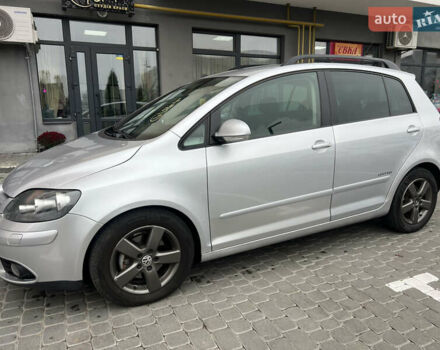 Серый Фольксваген Гольф Плюс, объемом двигателя 1.39 л и пробегом 287 тыс. км за 5000 $, фото 16 на Automoto.ua
