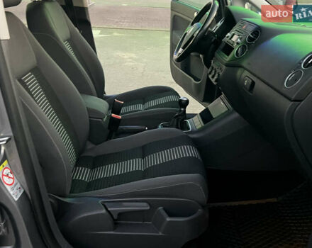 Серый Фольксваген Гольф Плюс, объемом двигателя 0 л и пробегом 221 тыс. км за 6300 $, фото 56 на Automoto.ua