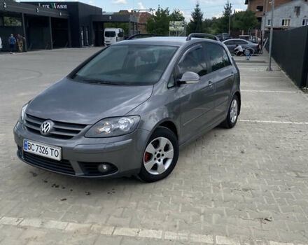 Серый Фольксваген Гольф Плюс, объемом двигателя 1.4 л и пробегом 231 тыс. км за 6600 $, фото 8 на Automoto.ua