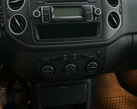 Серый Фольксваген Гольф Плюс, объемом двигателя 0 л и пробегом 221 тыс. км за 6300 $, фото 44 на Automoto.ua