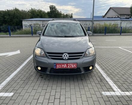 Серый Фольксваген Гольф Плюс, объемом двигателя 1.4 л и пробегом 171 тыс. км за 6300 $, фото 1 на Automoto.ua