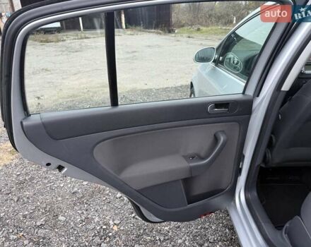 Серый Фольксваген Гольф Плюс, объемом двигателя 1.6 л и пробегом 189 тыс. км за 8400 $, фото 29 на Automoto.ua