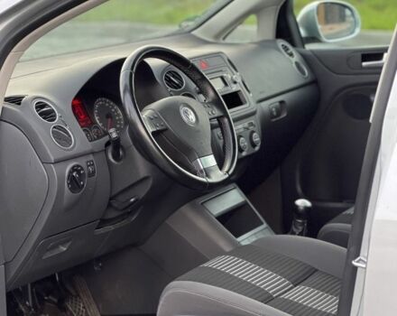 Сірий Фольксваген Golf Plus, об'ємом двигуна 1.4 л та пробігом 196 тис. км за 4850 $, фото 3 на Automoto.ua