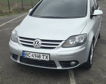 Серый Фольксваген Гольф Плюс, объемом двигателя 1.4 л и пробегом 211 тыс. км за 6400 $, фото 6 на Automoto.ua