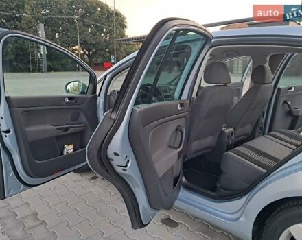 Сірий Фольксваген Golf Plus, об'ємом двигуна 1.4 л та пробігом 207 тис. км за 7200 $, фото 3 на Automoto.ua
