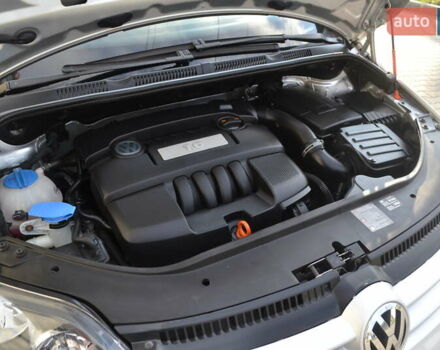Сірий Фольксваген Golf Plus, об'ємом двигуна 1.6 л та пробігом 160 тис. км за 7999 $, фото 59 на Automoto.ua