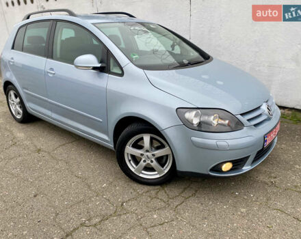 Серый Фольксваген Гольф Плюс, объемом двигателя 1.4 л и пробегом 199 тыс. км за 7500 $, фото 2 на Automoto.ua