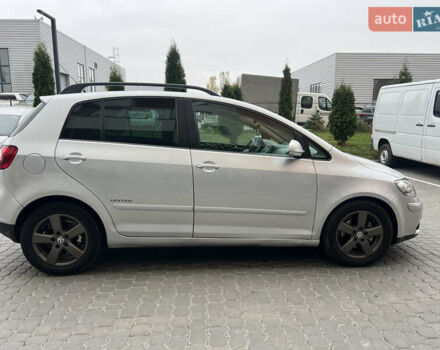 Серый Фольксваген Гольф Плюс, объемом двигателя 1.4 л и пробегом 226 тыс. км за 5400 $, фото 8 на Automoto.ua