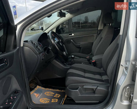 Серый Фольксваген Гольф Плюс, объемом двигателя 1.4 л и пробегом 243 тыс. км за 7300 $, фото 13 на Automoto.ua