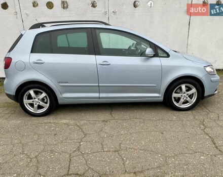 Серый Фольксваген Гольф Плюс, объемом двигателя 1.4 л и пробегом 200 тыс. км за 6900 $, фото 5 на Automoto.ua