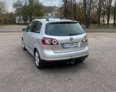 Серый Фольксваген Гольф Плюс, объемом двигателя 1.39 л и пробегом 220 тыс. км за 6100 $, фото 3 на Automoto.ua