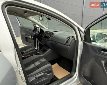 Серый Фольксваген Гольф Плюс, объемом двигателя 1.6 л и пробегом 206 тыс. км за 6200 $, фото 33 на Automoto.ua