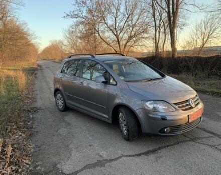 Серый Фольксваген Гольф Плюс, объемом двигателя 1.6 л и пробегом 160 тыс. км за 6200 $, фото 1 на Automoto.ua