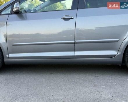 Серый Фольксваген Гольф Плюс, объемом двигателя 1.4 л и пробегом 263 тыс. км за 7399 $, фото 6 на Automoto.ua