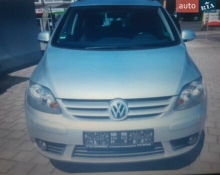 Фольксваген Гольф Плюс 2008 в Луцке на Automoto.ua Серый Фольксваген Гольф Плюс, объемом двигателя 1.4 л и пробегом 160 тыс. км за 6500 $, фото 1 на Automoto.ua