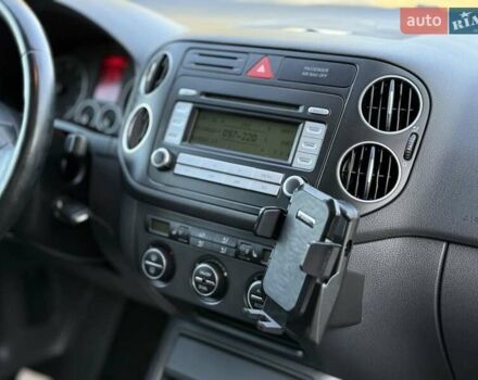 Серый Фольксваген Гольф Плюс, объемом двигателя 1.4 л и пробегом 263 тыс. км за 7399 $, фото 9 на Automoto.ua