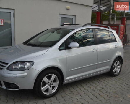 Сірий Фольксваген Golf Plus, об'ємом двигуна 1.6 л та пробігом 160 тис. км за 7999 $, фото 15 на Automoto.ua