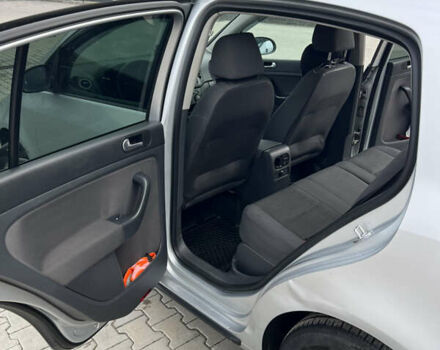 Сірий Фольксваген Golf Plus, об'ємом двигуна 1.6 л та пробігом 234 тис. км за 6800 $, фото 13 на Automoto.ua