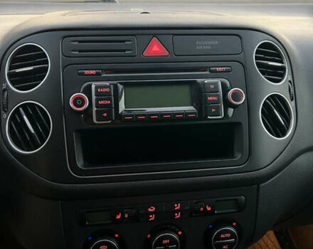 Серый Фольксваген Гольф Плюс, объемом двигателя 0 л и пробегом 221 тыс. км за 6300 $, фото 41 на Automoto.ua