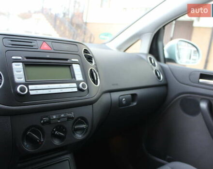 Фольксваген Гольф Плюс 2008 в Трускавце на Automoto.ua Серый Фольксваген Гольф Плюс, объемом двигателя 1.6 л и пробегом 195 тыс. км за 6790 $, фото 68 на Automoto.ua