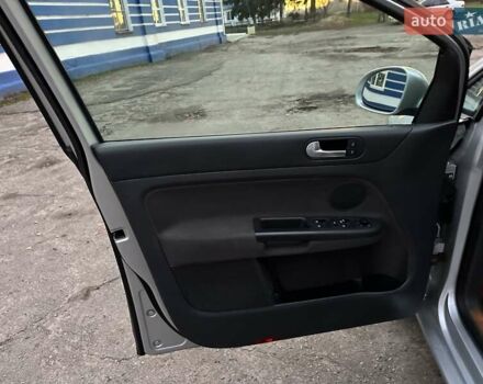 Серый Фольксваген Гольф Плюс, объемом двигателя 1.6 л и пробегом 144 тыс. км за 8200 $, фото 19 на Automoto.ua