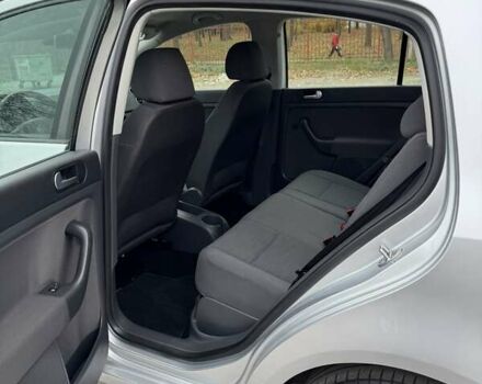 Серый Фольксваген Гольф Плюс, объемом двигателя 1.6 л и пробегом 127 тыс. км за 7550 $, фото 44 на Automoto.ua