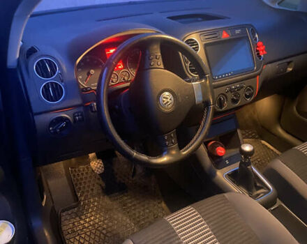 Серый Фольксваген Гольф Плюс, объемом двигателя 1.4 л и пробегом 231 тыс. км за 6600 $, фото 20 на Automoto.ua