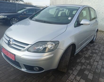 Серый Фольксваген Гольф Плюс, объемом двигателя 1.4 л и пробегом 208 тыс. км за 5850 $, фото 5 на Automoto.ua