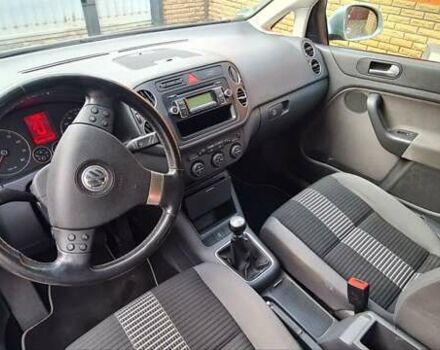 Серый Фольксваген Гольф Плюс, объемом двигателя 1.4 л и пробегом 180 тыс. км за 6900 $, фото 11 на Automoto.ua