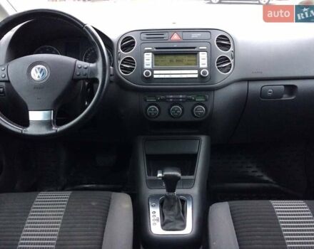 Серый Фольксваген Гольф Плюс, объемом двигателя 1.4 л и пробегом 195 тыс. км за 6900 $, фото 18 на Automoto.ua