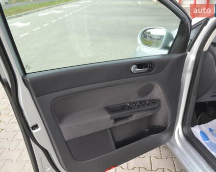 Сірий Фольксваген Golf Plus, об'ємом двигуна 1.6 л та пробігом 160 тис. км за 7999 $, фото 19 на Automoto.ua