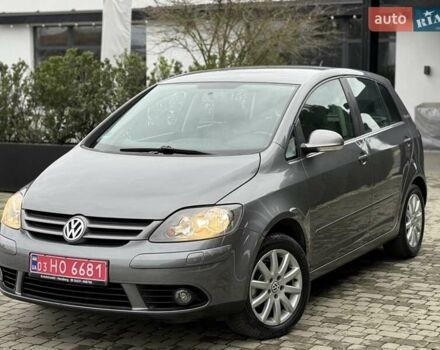 Серый Фольксваген Гольф Плюс, объемом двигателя 1.4 л и пробегом 155 тыс. км за 5700 $, фото 17 на Automoto.ua