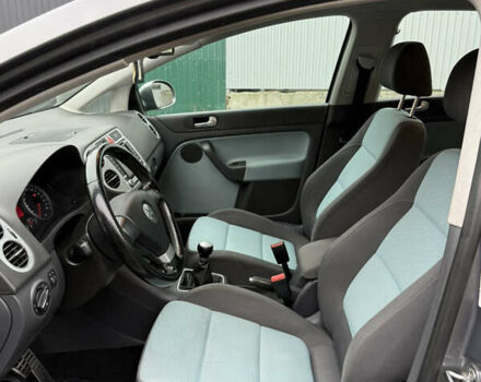 Серый Фольксваген Гольф Плюс, объемом двигателя 1.6 л и пробегом 225 тыс. км за 7399 $, фото 32 на Automoto.ua