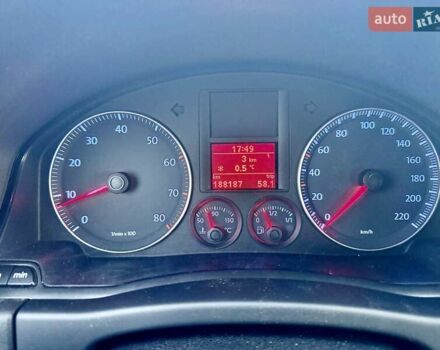 Серый Фольксваген Гольф Плюс, объемом двигателя 1.4 л и пробегом 188 тыс. км за 5950 $, фото 15 на Automoto.ua