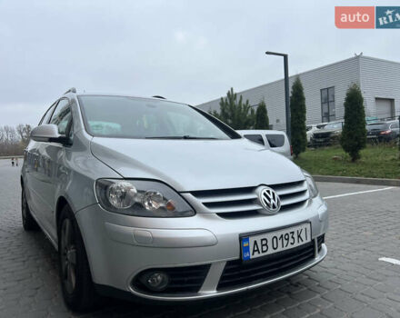 Серый Фольксваген Гольф Плюс, объемом двигателя 1.39 л и пробегом 287 тыс. км за 5000 $, фото 7 на Automoto.ua
