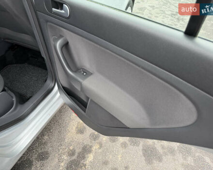 Сірий Фольксваген Golf Plus, об'ємом двигуна 1.6 л та пробігом 219 тис. км за 6499 $, фото 56 на Automoto.ua